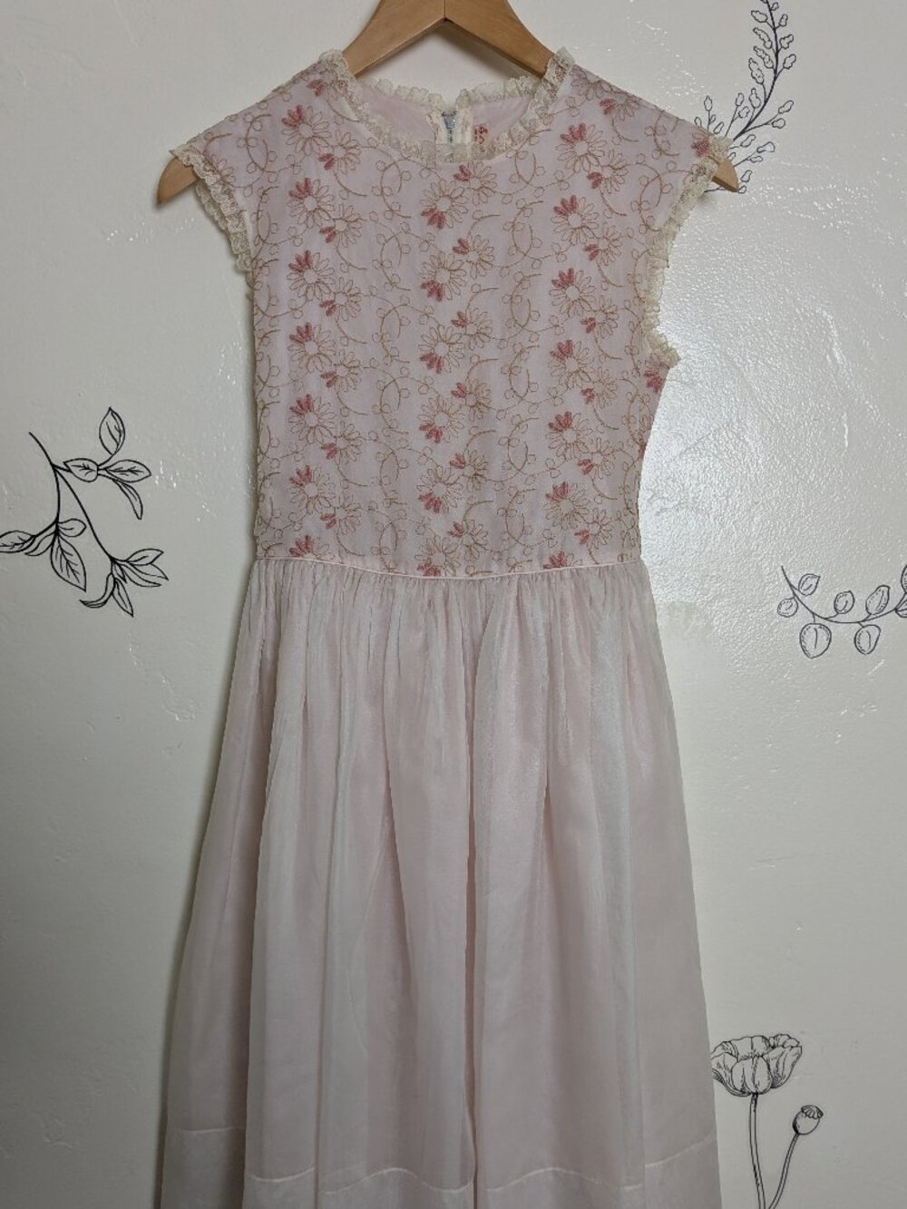 ... it must be LOVE Small Vintage Baby Pink Dress